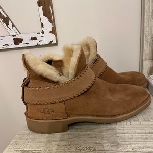Ugg short boots